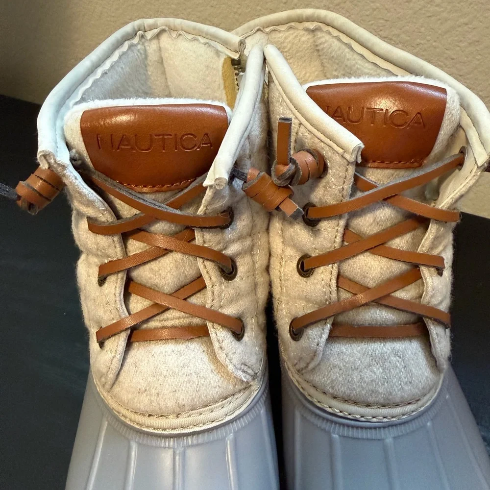Nautica Misses Gray Boots